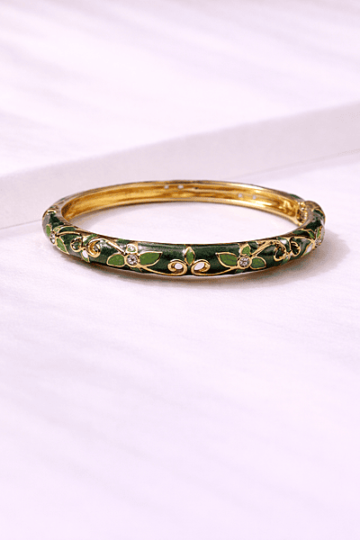 Gold and green adjustabe kada