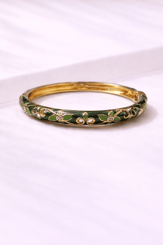 Gold and green adjustabe kada