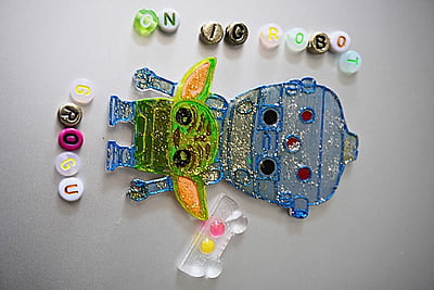 GROGU ON IG ROBOT GROGU ON IG ROBOT