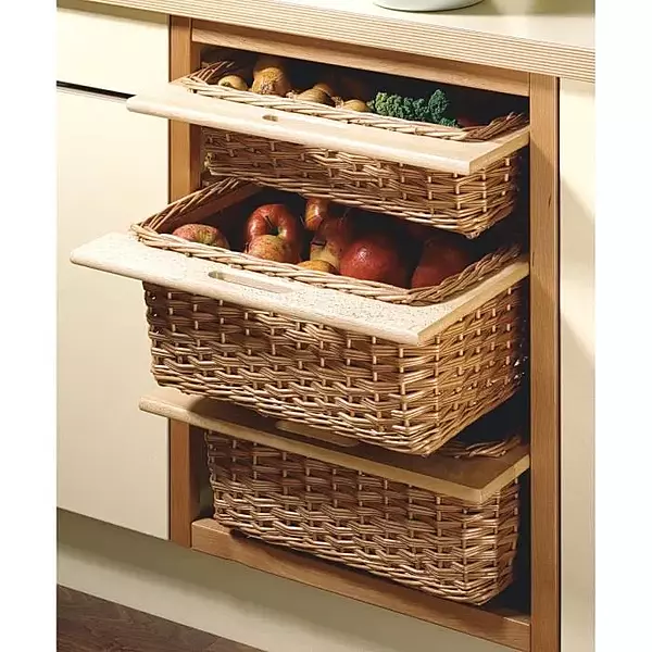 Hettich Wicker Basket With Runners