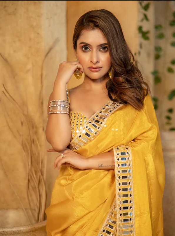 Buttery Yellow Designer Mirror Work Pure Tissue Silk Saree