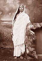 Holy Mother Sri Sarada Devi - Standing in Studio - Photo-1