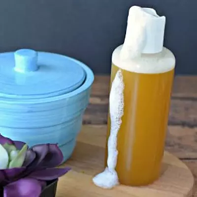 Nalangu mavu body wash