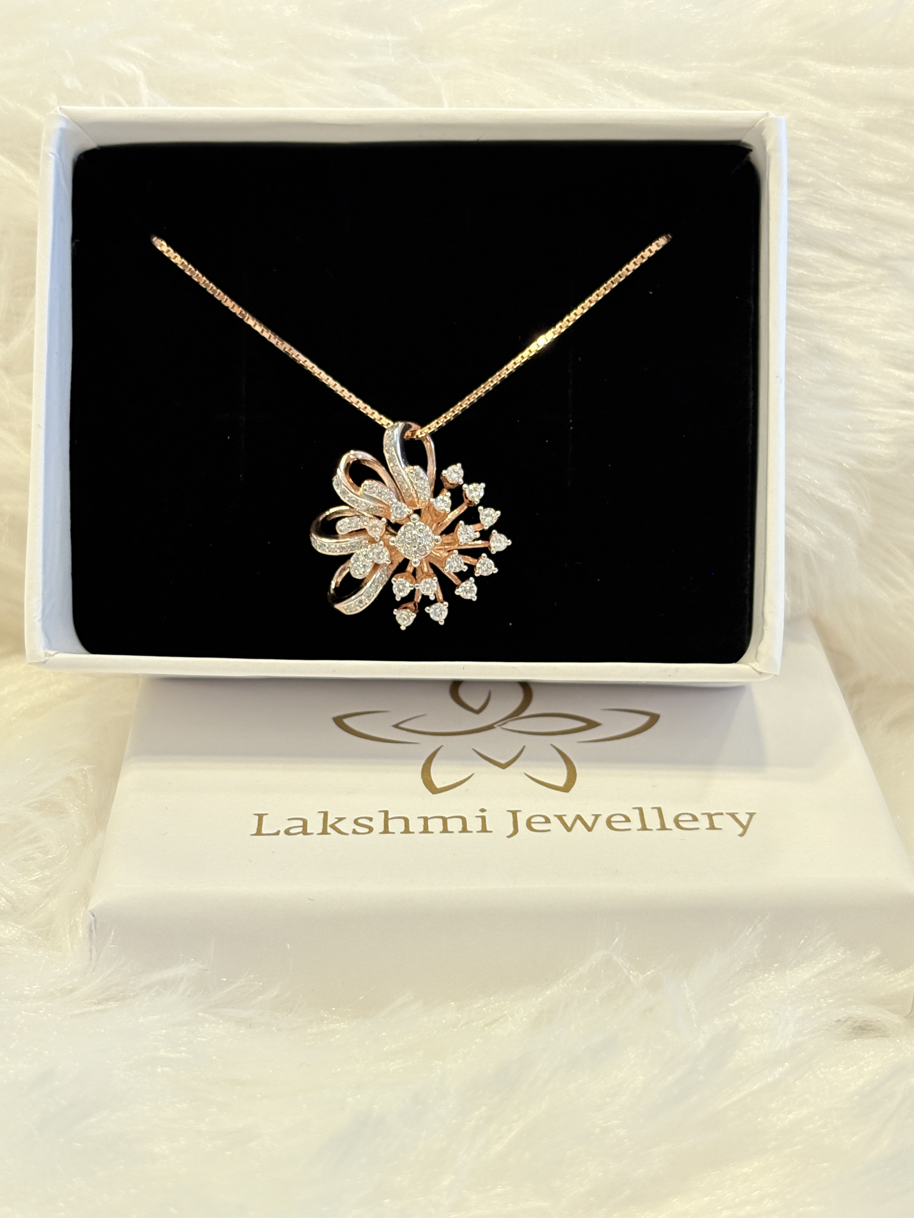 Silver diva chain with rosegold finish