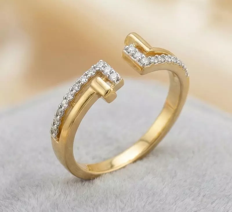 18 kt gold gap band