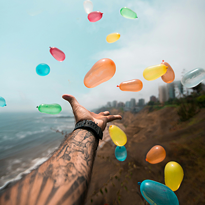 The Magic Balloons- Automatic Fill and Tie Magic Water Balloons for Holi - Multicolour 222 Holi Balloons Fill and tie Water Balloons in 60 seconds for Holi self sealing water balloon