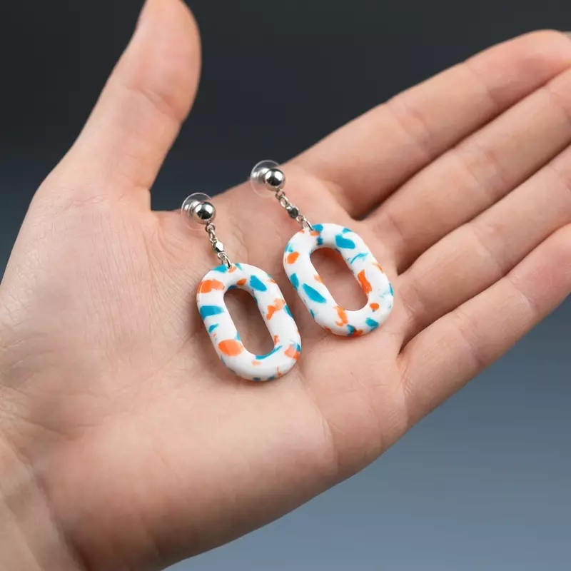 Abstract Coastline Dangles