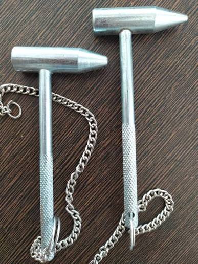 HAMMER WITH CHAIN