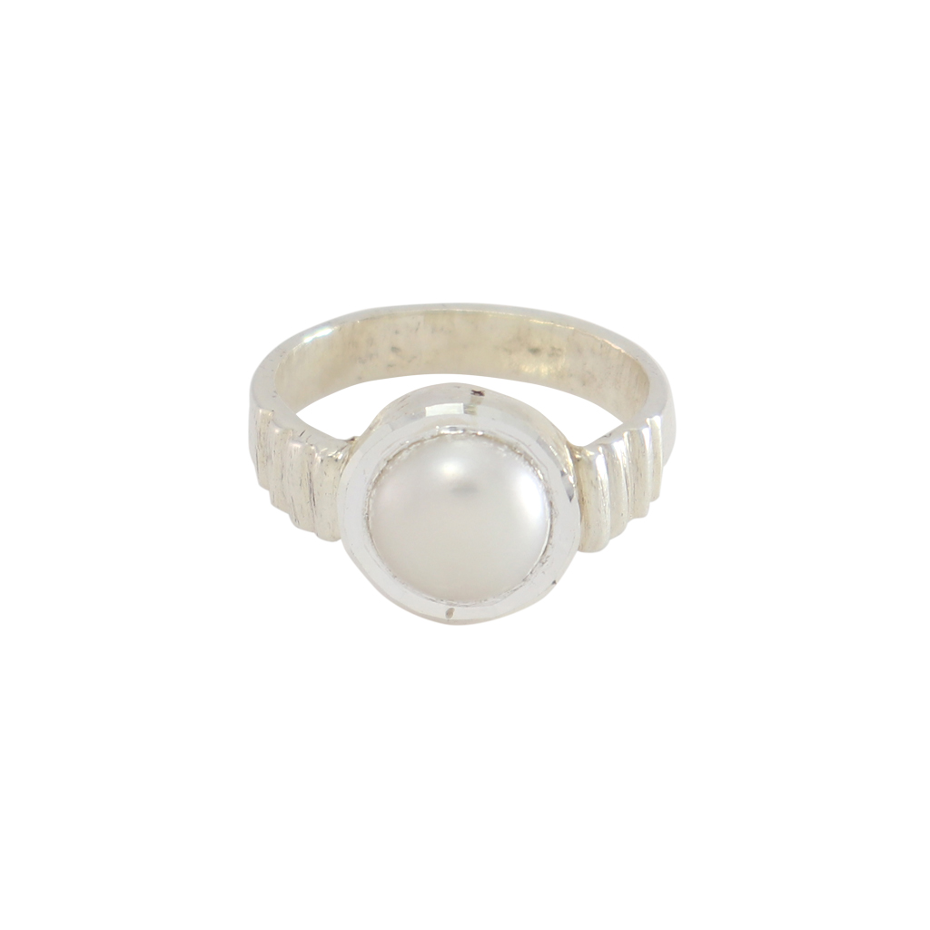 Elegant Sterling Silver Pearl Ring