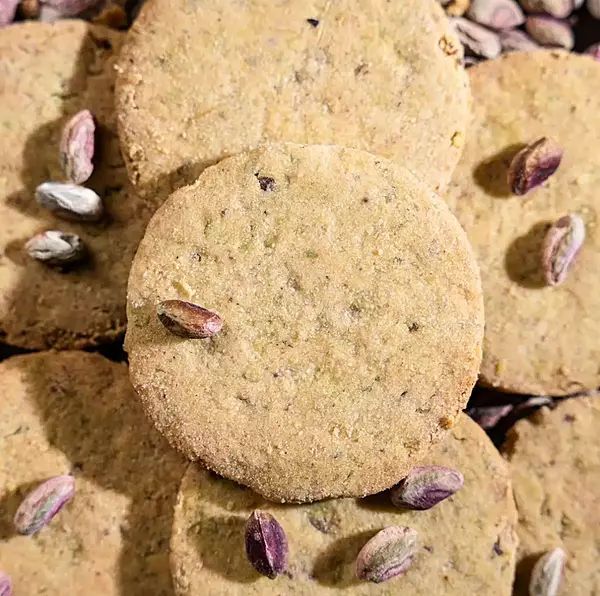 Pistachio Biscotti 200 Gms - Gourmestan