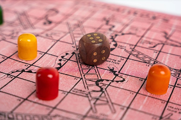 Snakes and Ladders Native Game on Raw Silk – Handcrafted