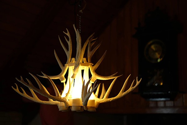 Idhah Antler’s Chandelier