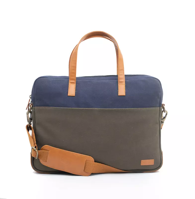 C-Oblique Oliver Laptop Messenger Bag