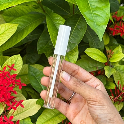 Lipstick - ROUND - White Cap - 4ml - Tall Container - Acrylic Lipstick - ROUND - White Cap - 4ml - Tall Container - Acrylic