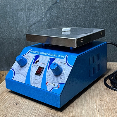 Magnetic Stirrer with Hot plate Magnetic Stirrer with Hot plate