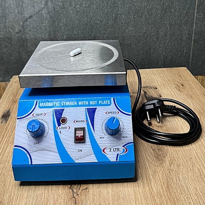 Magnetic Stirrer with Hot plate Magnetic Stirrer with Hot plate