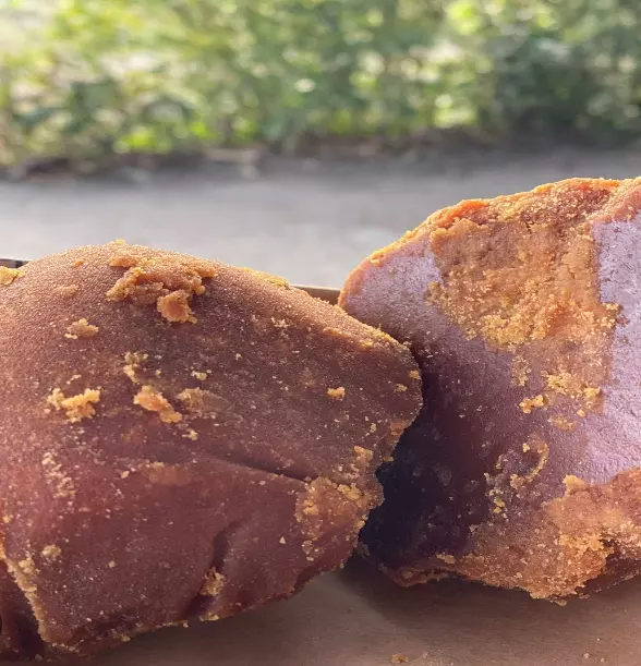 GUR (JAGGERY)