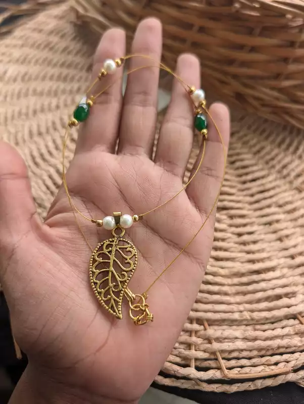 leaf invisible chain jic70