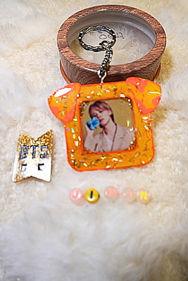 JIMIN BTS FLOPPY EARS DOG PHOTO FRAME KEYCHAIN