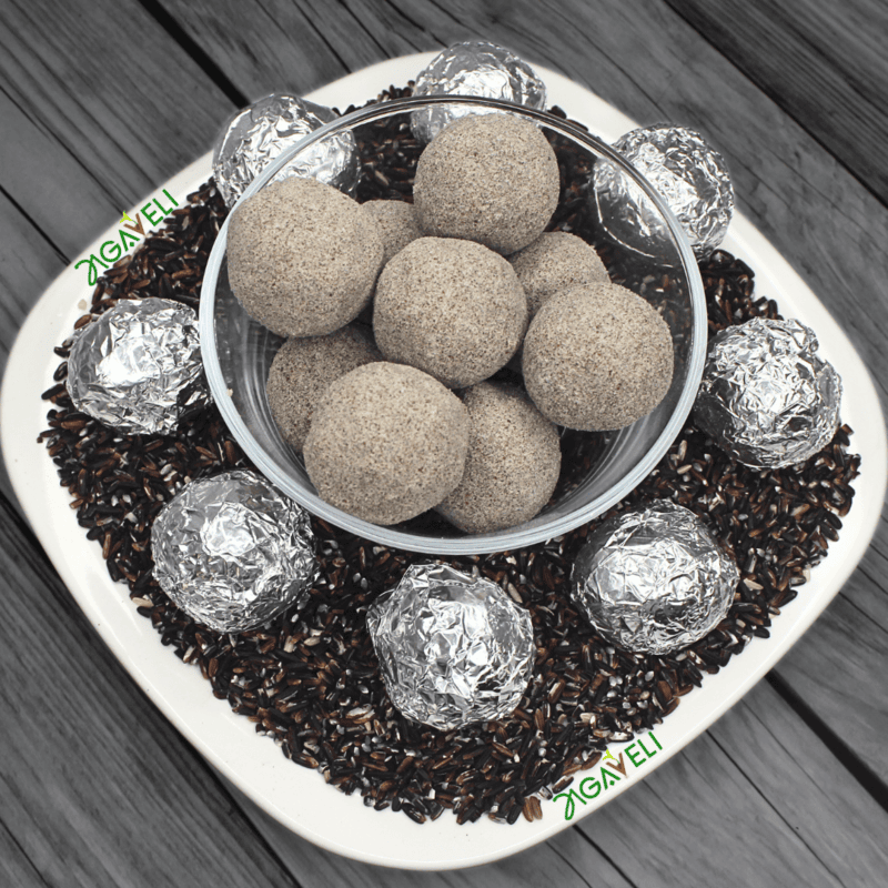 KARUPPU KAVUNI BALLS 