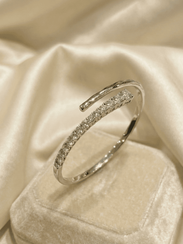 925 Silver Luminescent Aura Bangle