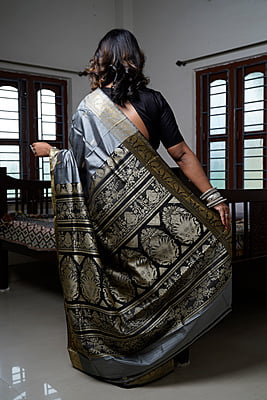 Kadombori  grey color pure katan silk Baluchari saree