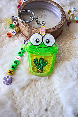 KEROPPI HAND PAINTED KAWAII CUP SHAKER KEYCHAIN KEROPPI HAND PAINTED KAWAII CUP SHAKER KEYCHAIN