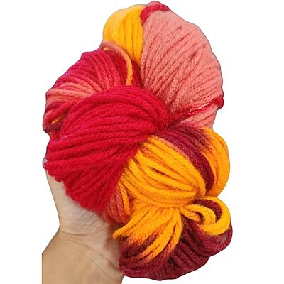 Acrylic Wool 112 10 gm offwhite