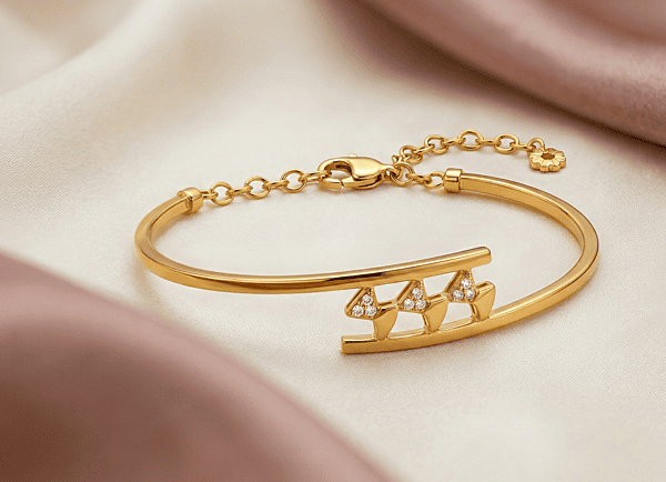 18 kt Gold Triangular Pave Bangle-Chain Bracelet