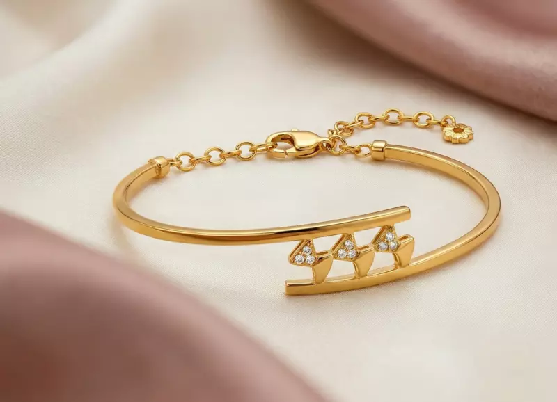 18 kt Gold Triangular Pave Bangle-Chain Bracelet