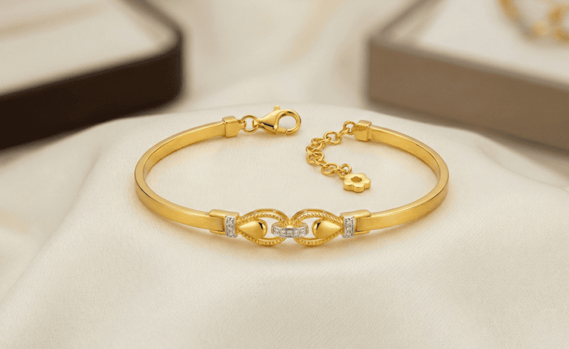 18 kt Gold Interlocking Hearts Bangle-Chain Bracelet