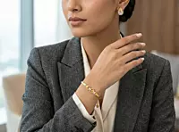 18 kt Gold Interlocking Hearts Bangle-Chain Bracelet