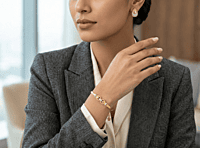 18 kt Gold Interlocking Hearts Bangle-Chain Bracelet