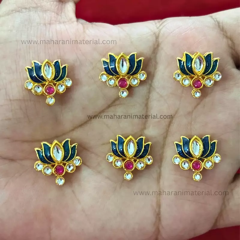 Meena Lotus Dot