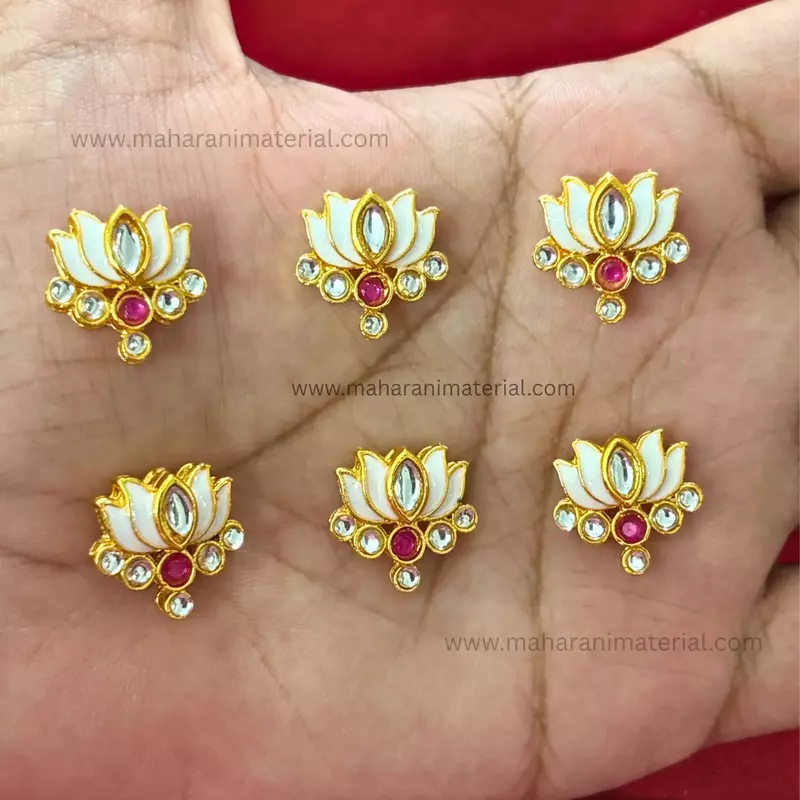 Meena Lotus Dot