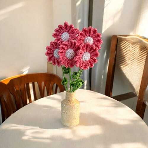 Crochet Pink Daisy (Bunch of 6) Crochet Pink Daisy (Bunch of 6)