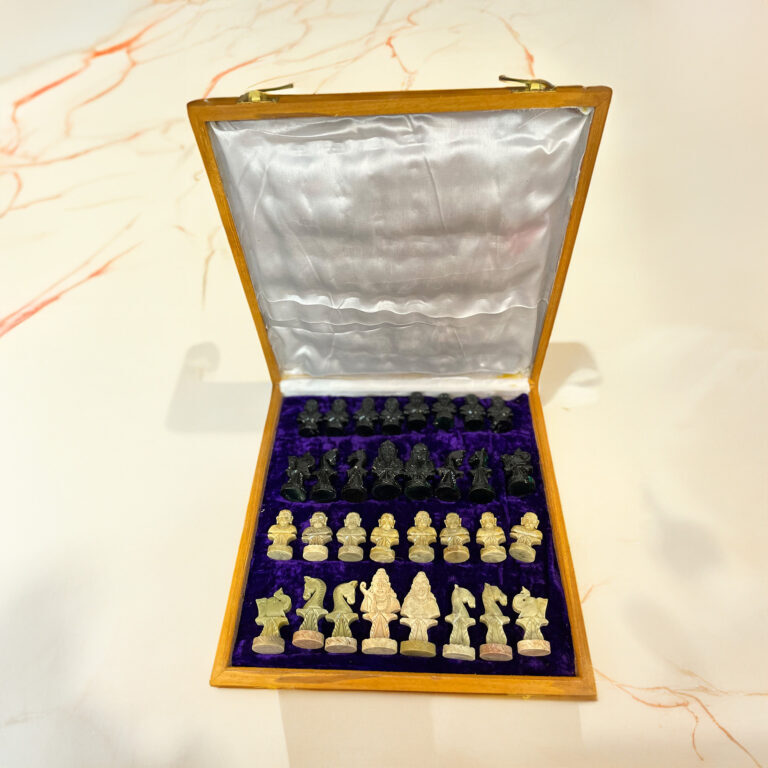 Majestic Marble Chess Set