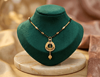 18 kt Gold Majestic Filigree Crescent Mangalsutra