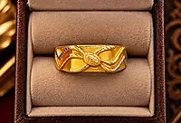 18 kt Gold Soverign Ring