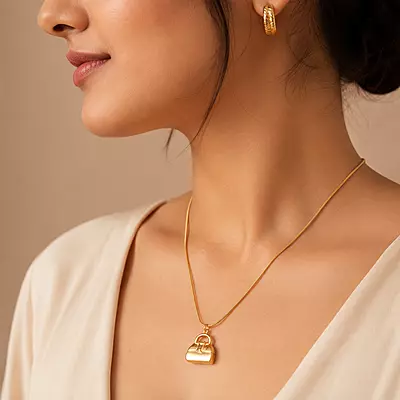 Aurelia Mini Handbag Pendant Necklace