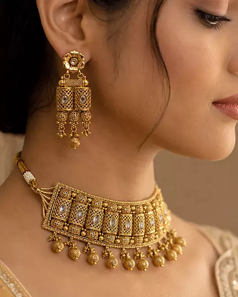 Kundan Rajvika Antique Filigree Choker Set