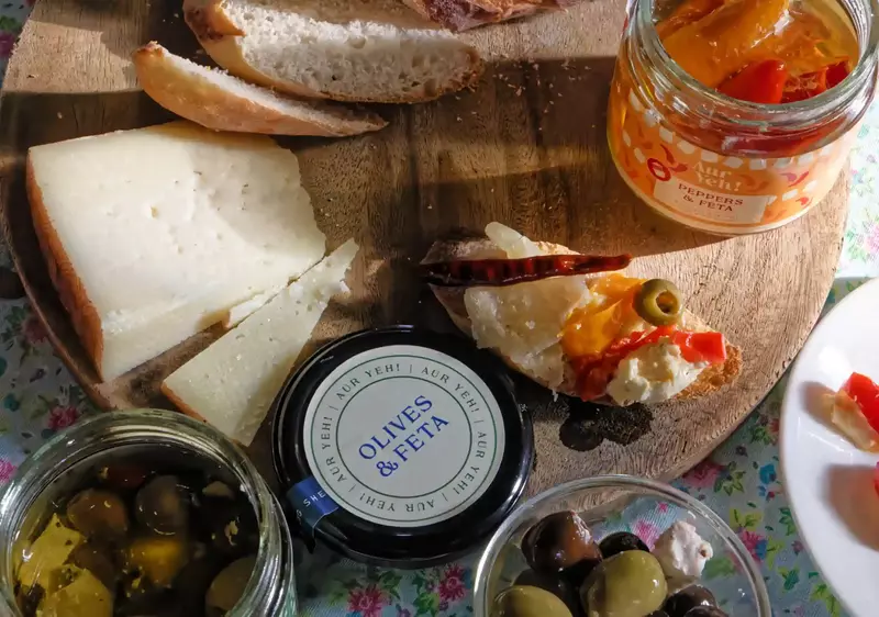 Peppers & Feta 255 Gms - Aur Yeh!