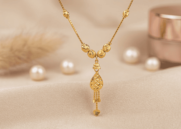 18 kt Gold Gilded Teardrop Necklace