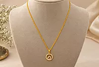 18 kt Gold Halo Heart Necklace