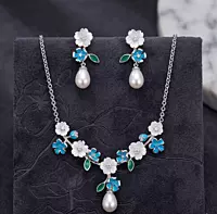 925 Silver Pearl & Floral Bloom Necklace Set