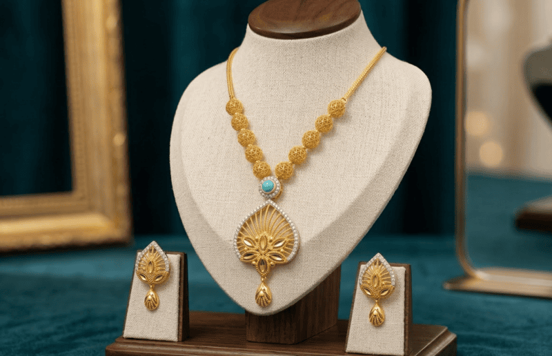 18 kt Gold Azure Lattice Necklace Set