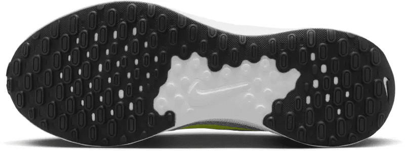 Nike REVOLUTION 7 Running Shoe For Men