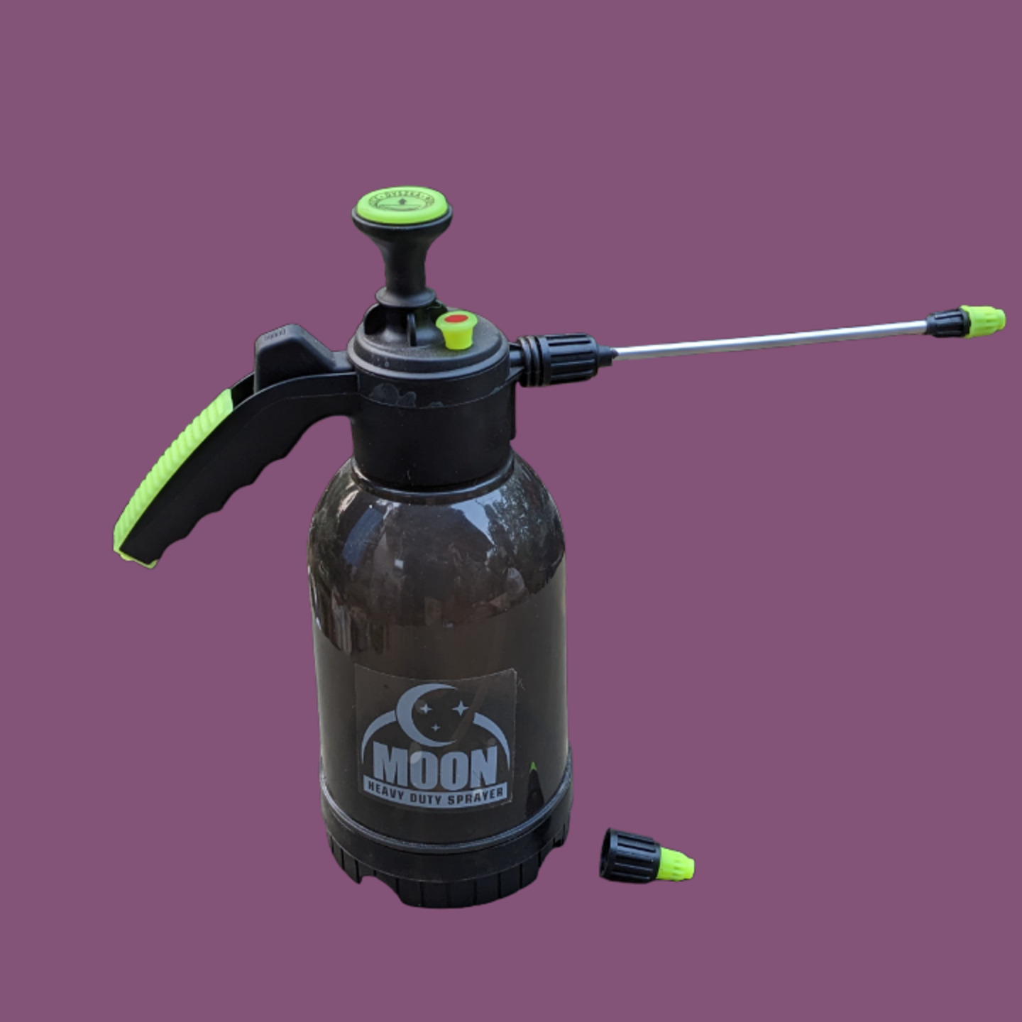 2LTR Premium Manual Garden Sprayer, Lawn Sprayer, Used for Lawn and Gardening, Plant Flowers, PESTICIDES and FERTILIZERS Spray