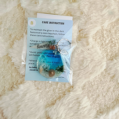 OCEAN THEMDED GLOW AT DARK KEYCHAIN