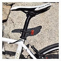 CAT EYE OMINI 3 TAIL LAMP (External Batteries)